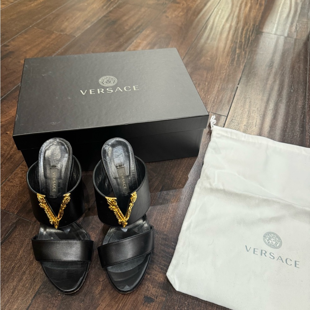 Authentic Versace Black Heels with Gold V Detail